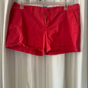 Women’s old navy Chino style shorts size 14